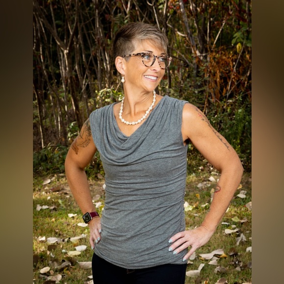 Meet your Posher, Jen - Picture 1 of 4